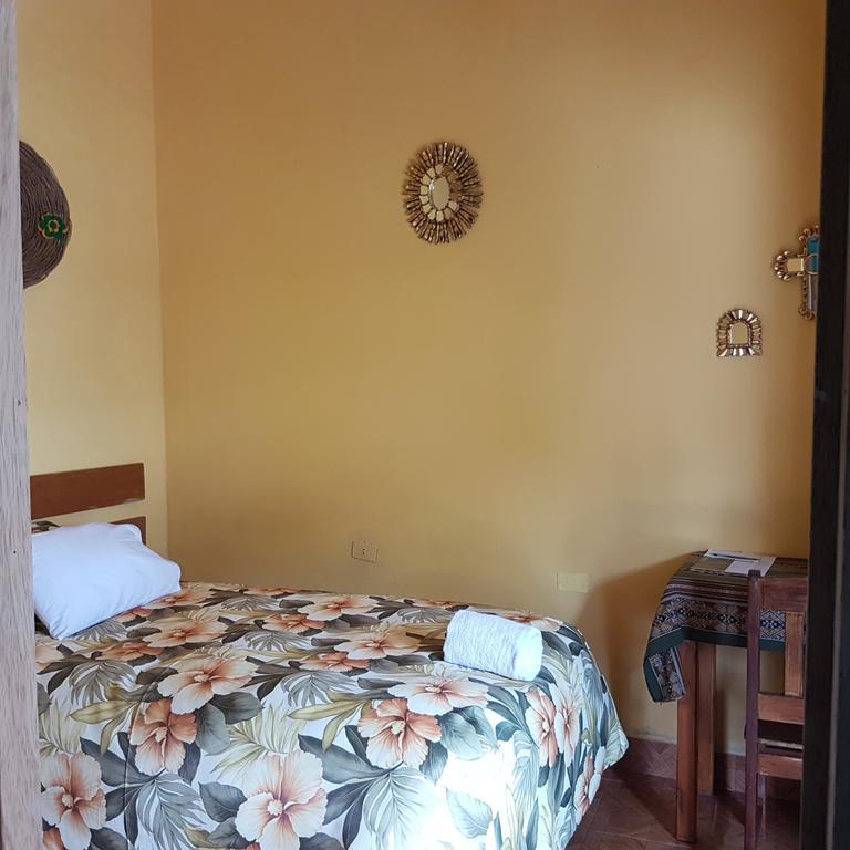 Hospedaje Familiar Kitamayu Pisac Exteriör bild